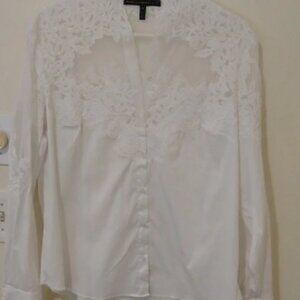 Women's White House Black market size 12 white fitted lace embroidered blouse